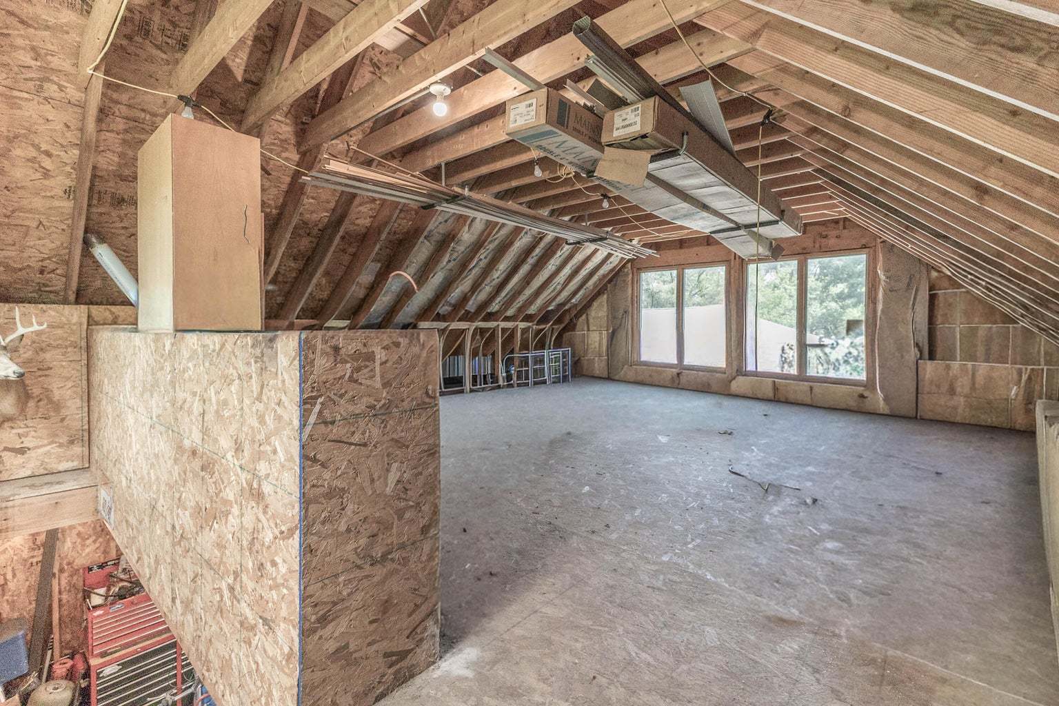 8223 Maple Avenue Property Photo 3