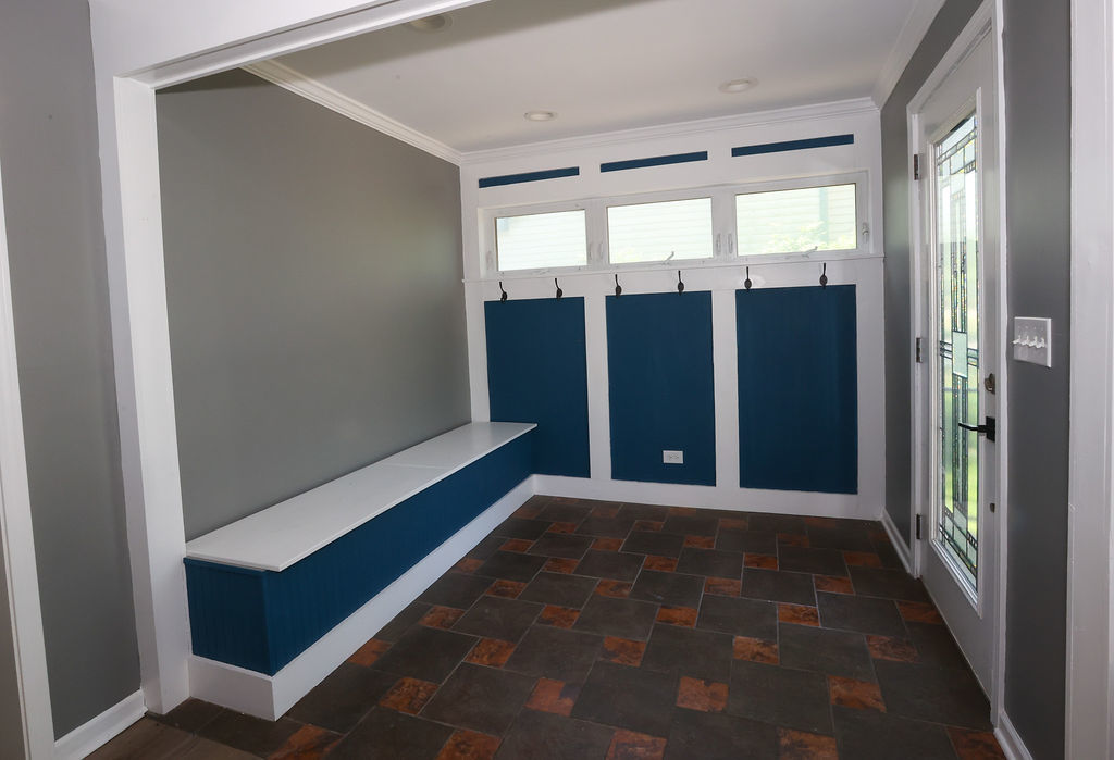 305 Glenice Parkway Property Photo 6