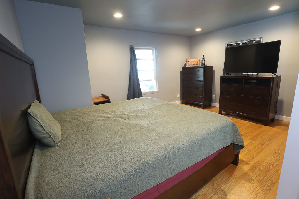 305 Glenice Parkway Property Photo 9