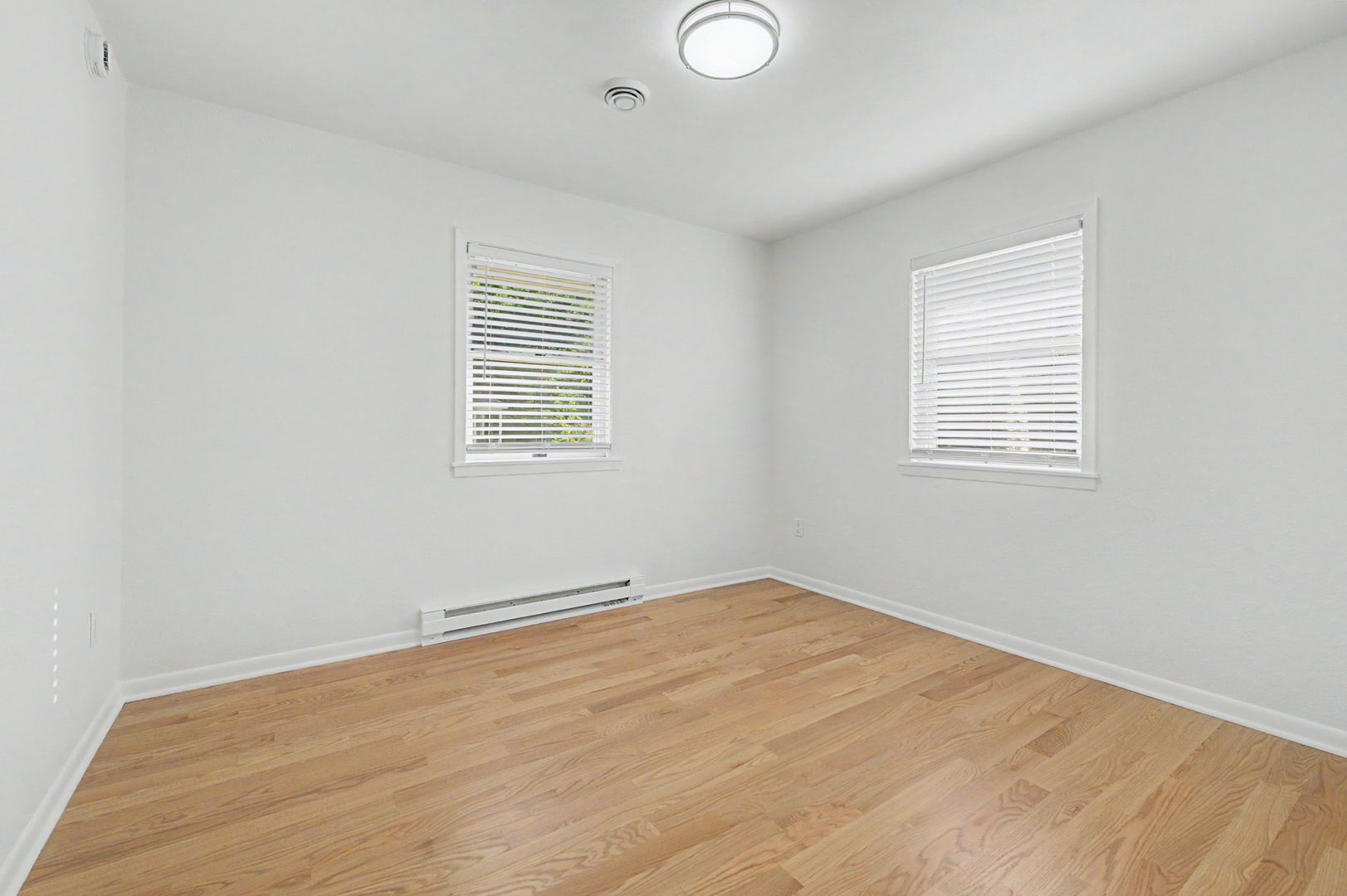 402 Boggess Street Property Photo 14