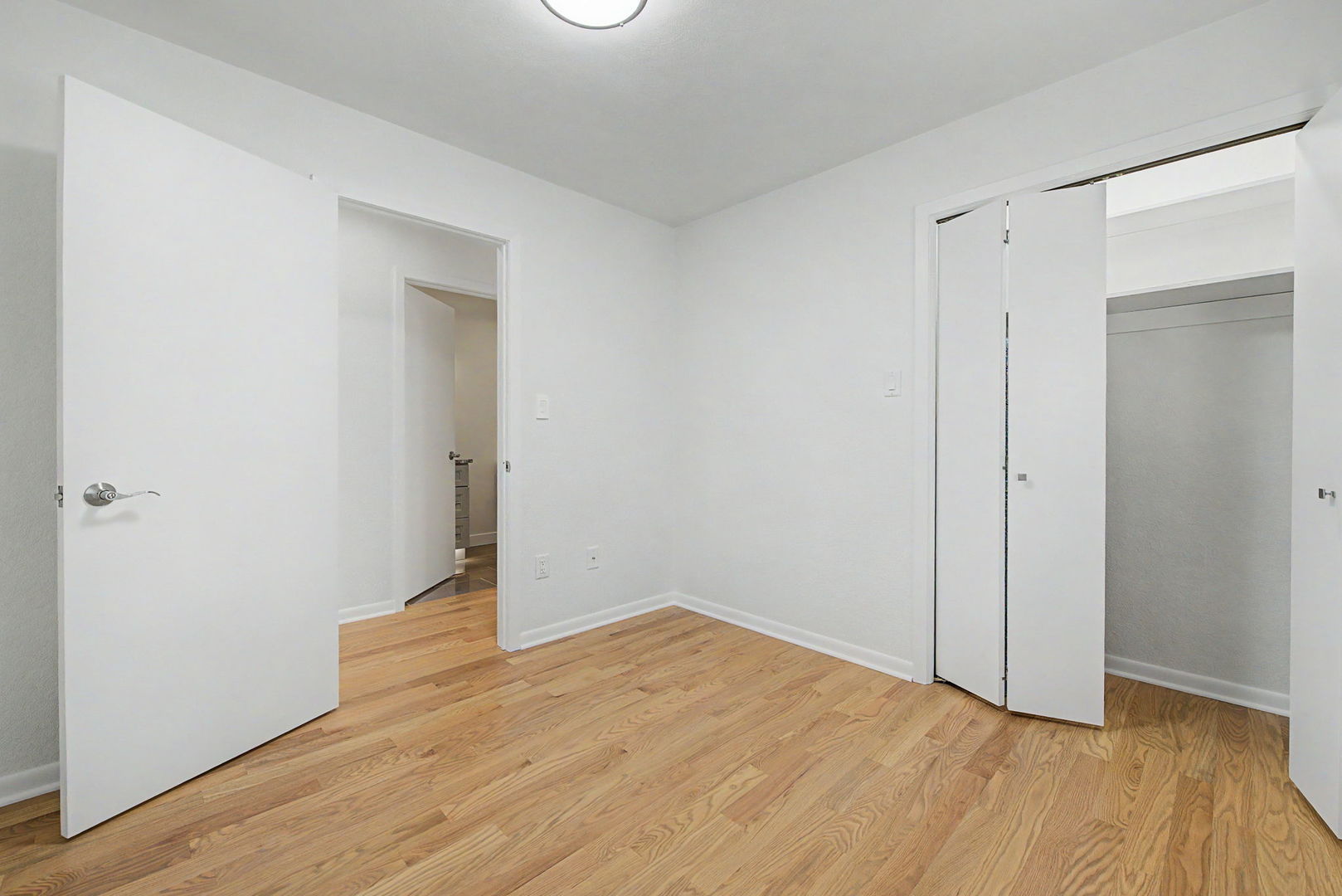 402 Boggess Street Property Photo 15