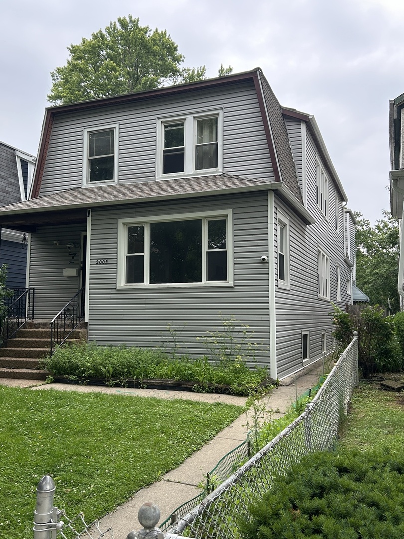 2005 Darrow Avenue Property Photo 2