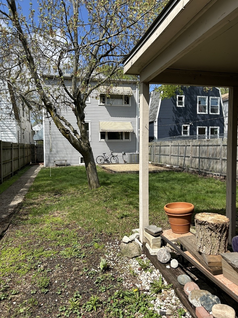 2005 Darrow Avenue Property Photo 5