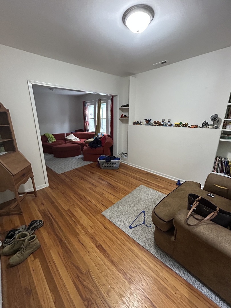 2005 Darrow Avenue Property Photo 18