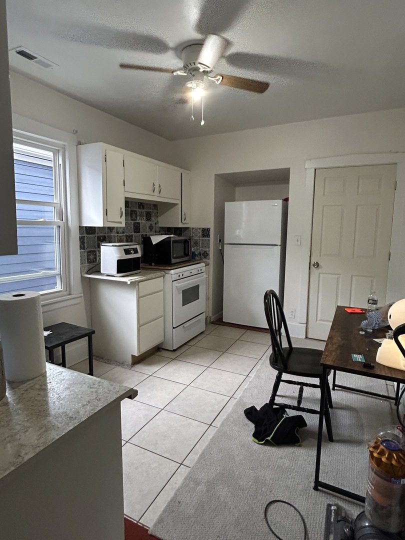 2005 Darrow Avenue Property Photo 24