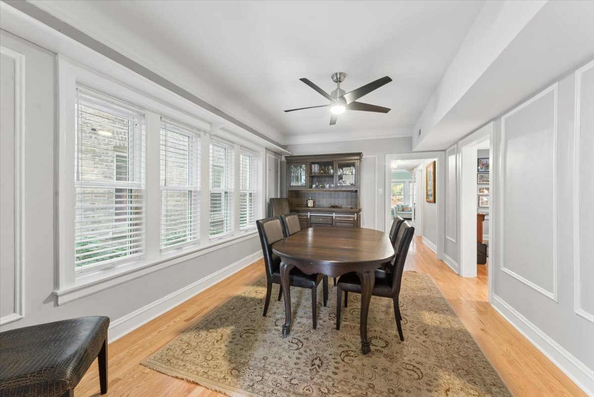 2215 W Arthur Avenue Property Photo 5