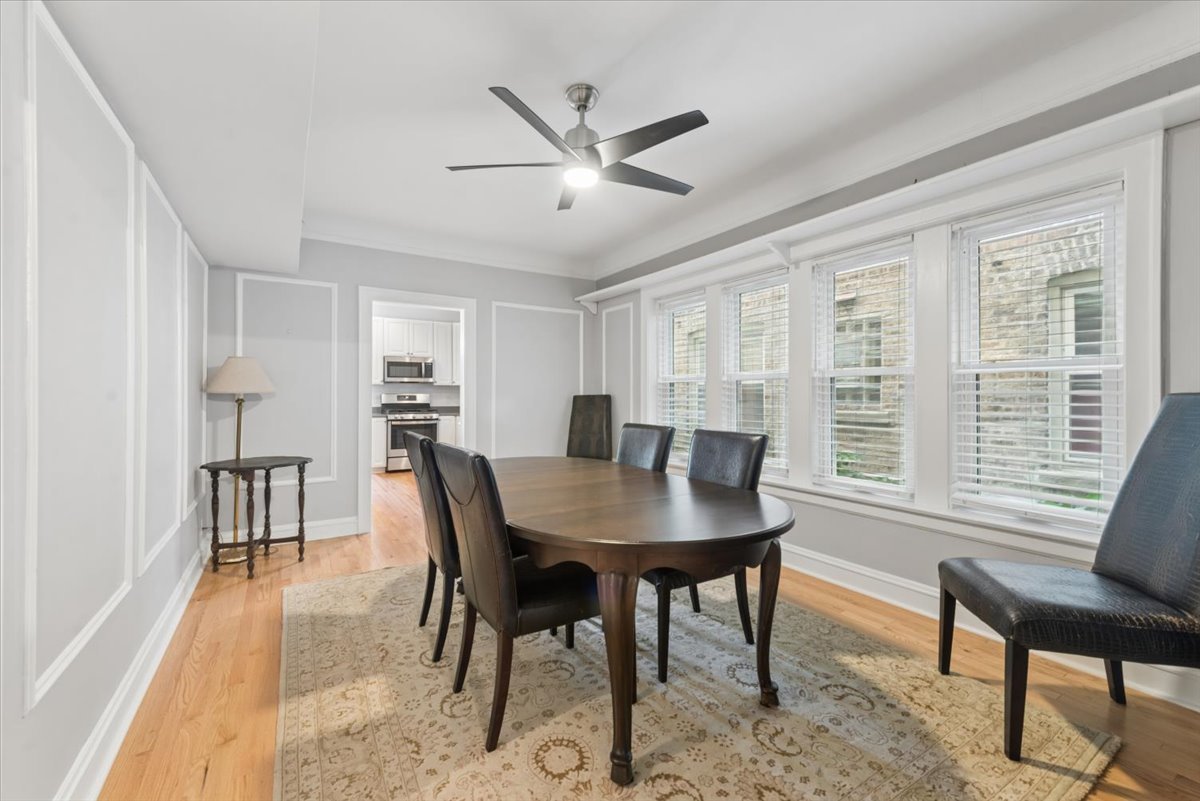 2215 W Arthur Avenue Property Photo 6