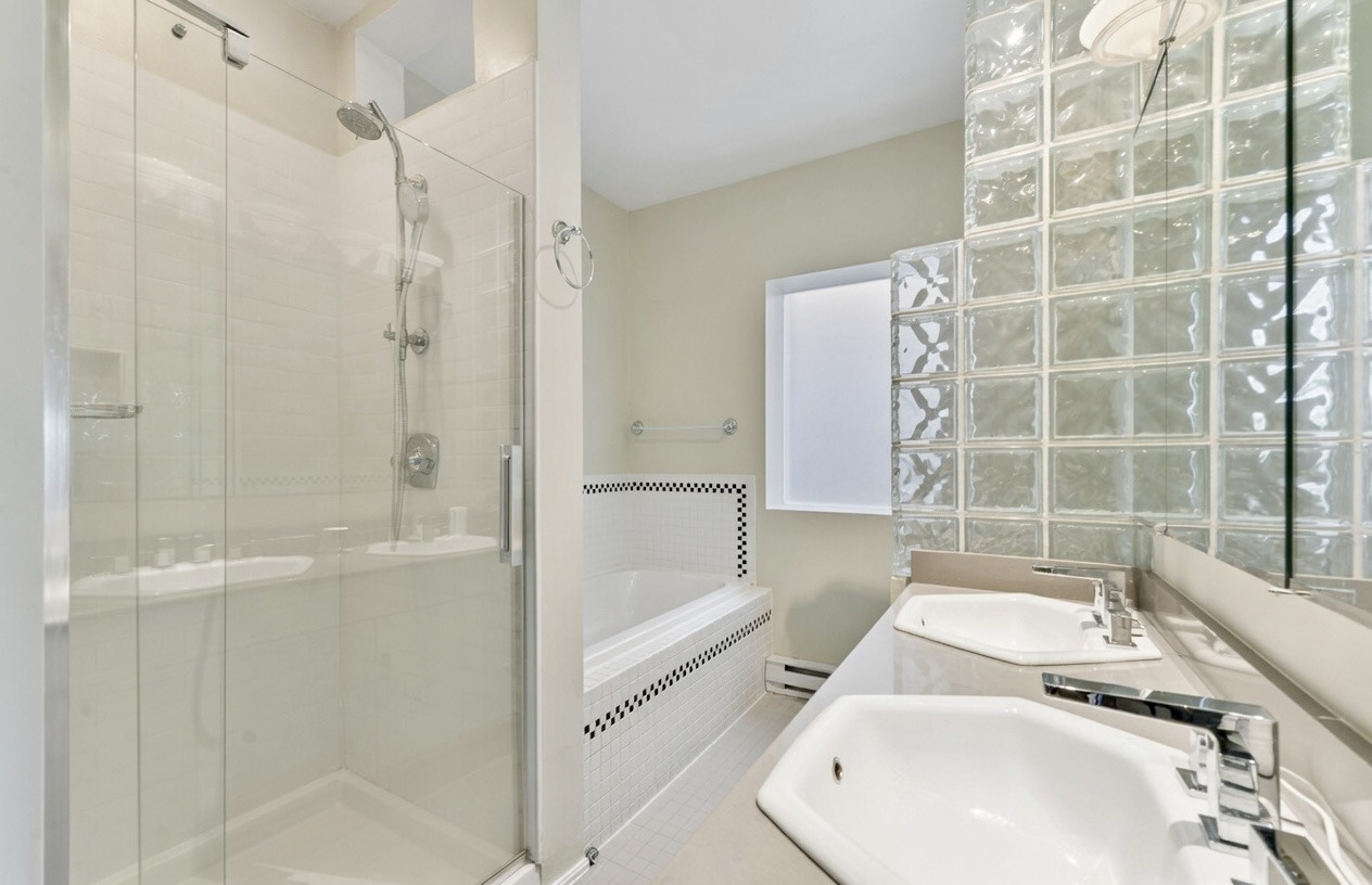2215 W Arthur Avenue Property Photo 29