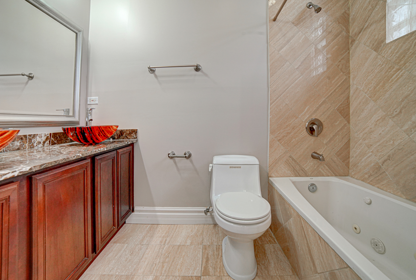 4858 S Prairie Avenue 2a Property Photo 17