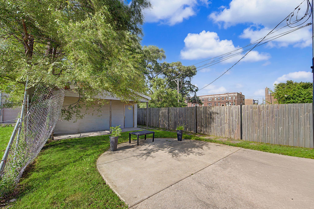 3416 W Jackson Boulevard Property Photo 6