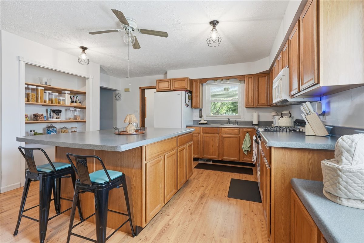 500 N Pearl Street Property Photo 10