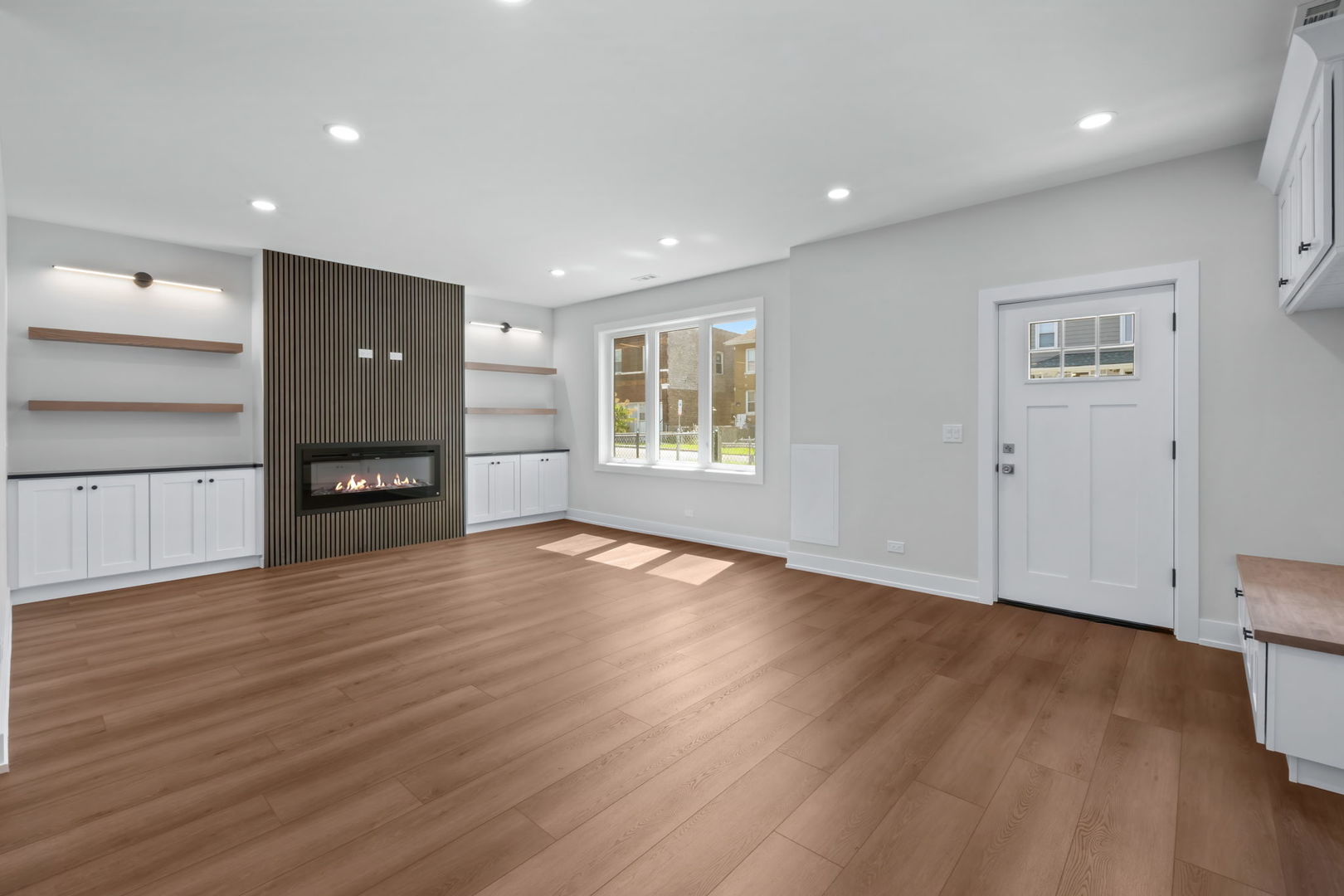 7610 W 60th Place Property Photo 8
