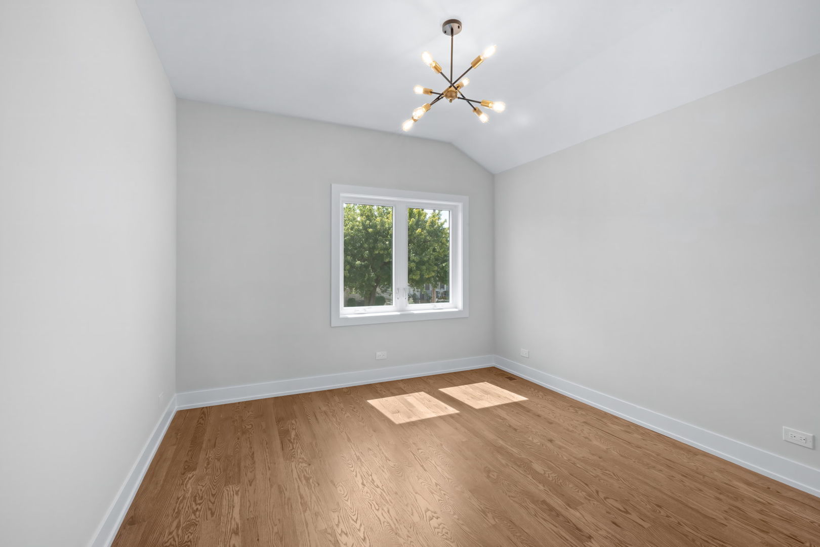 7610 W 60th Place Property Photo 17