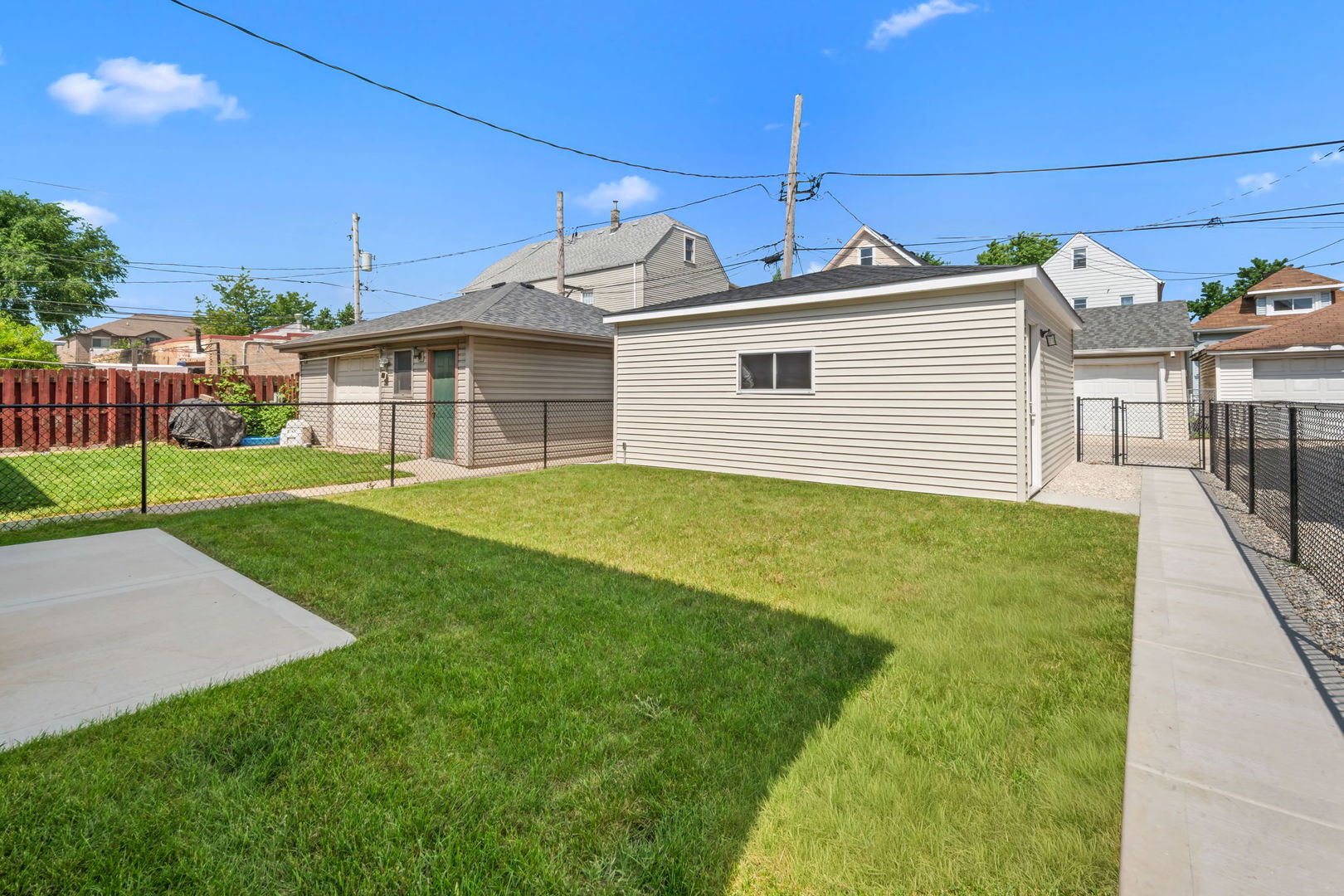 7610 W 60th Place Property Photo 23