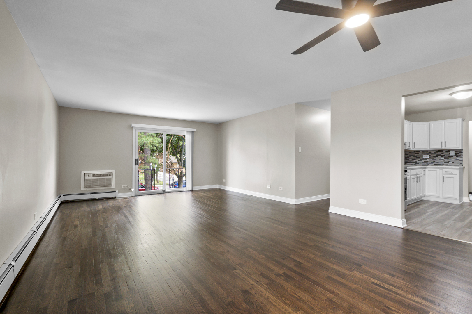 9562 Park Lane 2i Property Photo 5