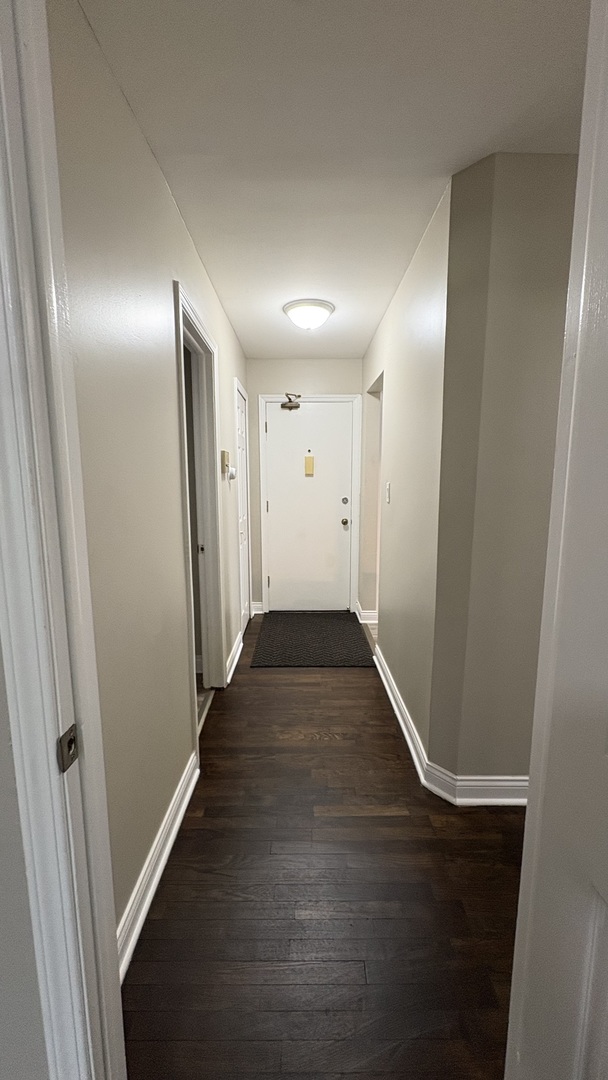 9562 Park Lane 2i Property Photo 11