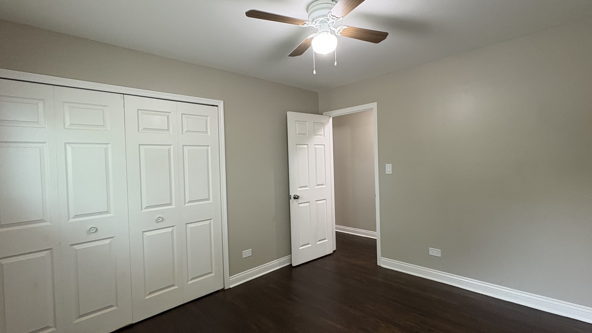 9562 Park Lane 2i Property Photo 13