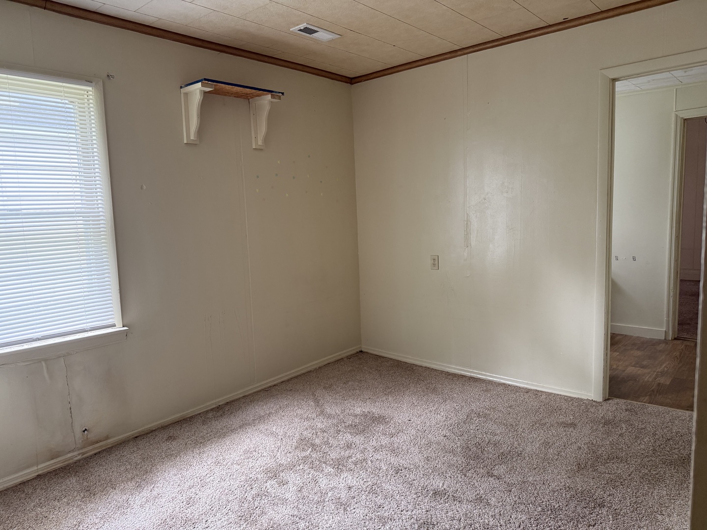 707 N Monroe Street Property Photo 8