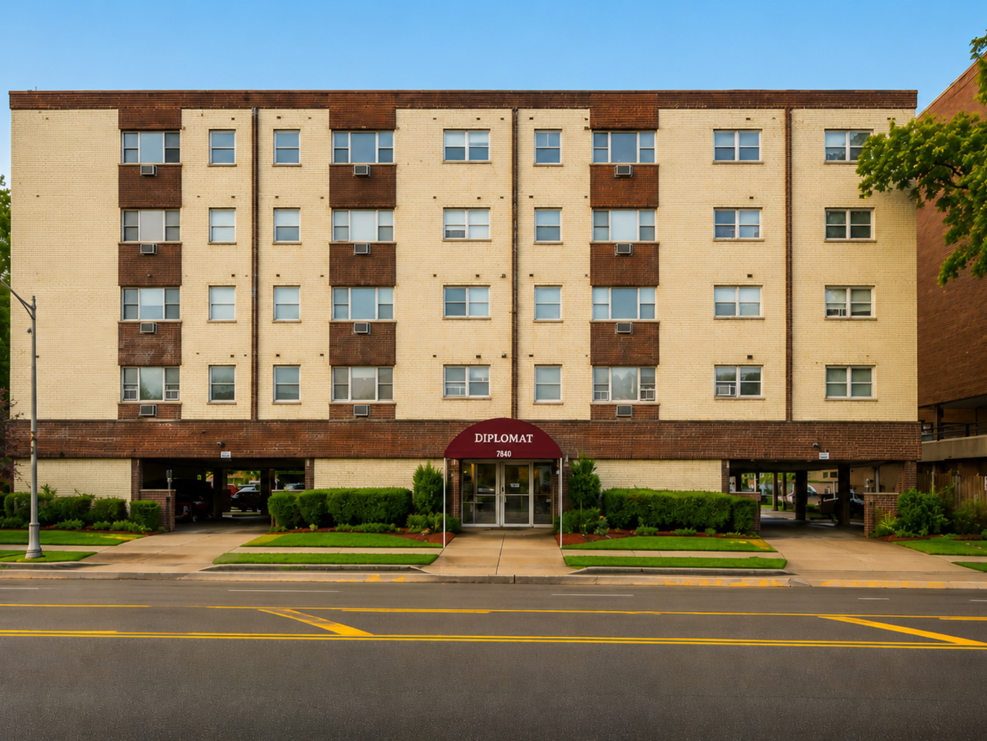 7840 W North Avenue 3A Property Photo 1