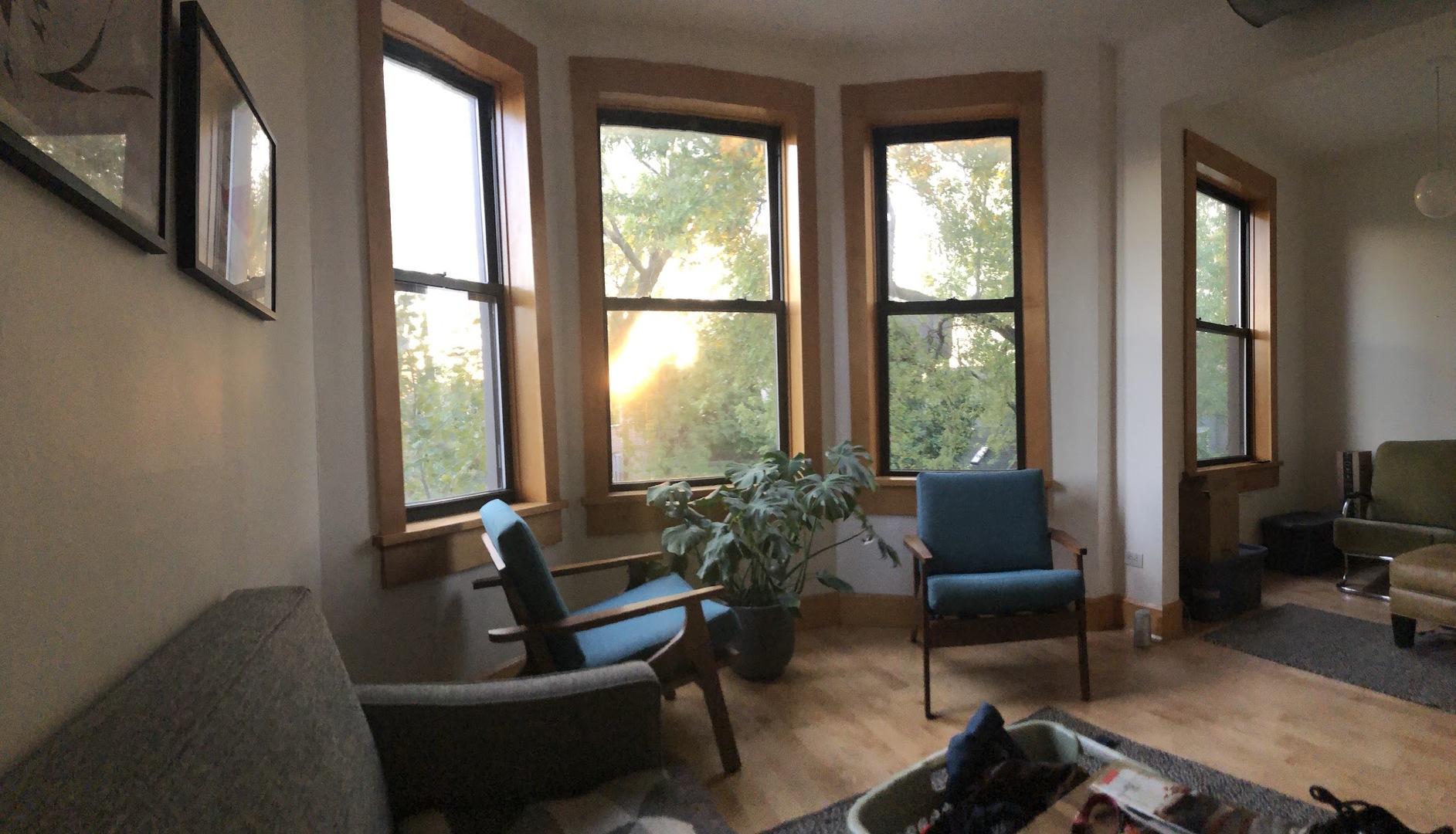 2061 N Leavitt Street Property Photo 5