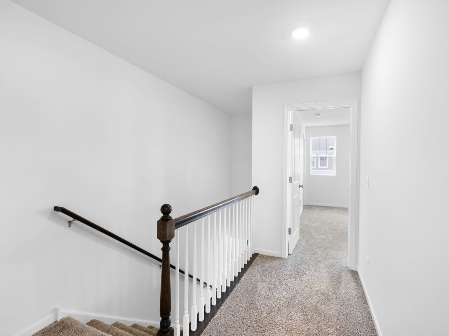 1534 Slade Way Property Photo 6
