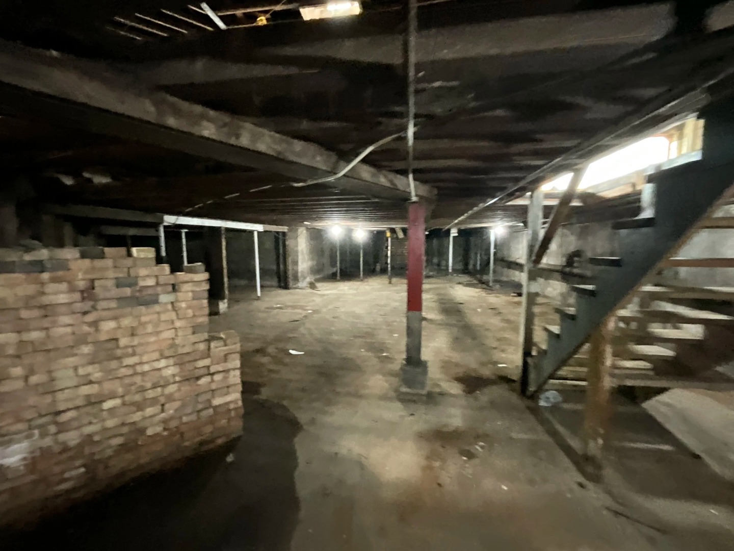 4271 N Elston Avenue Property Photo 14