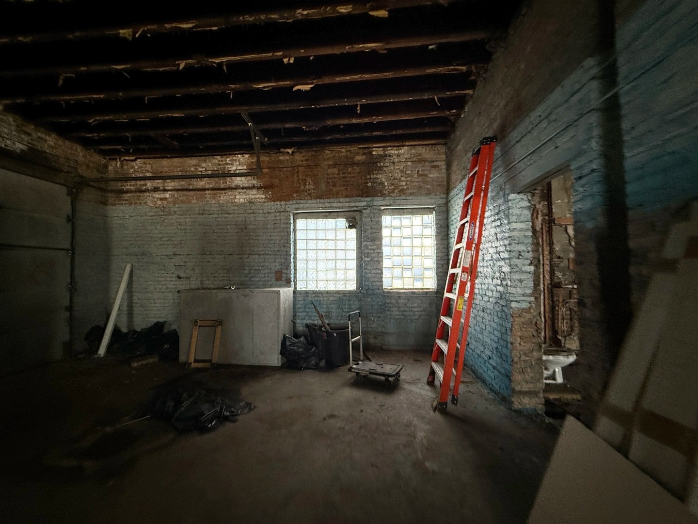 4271 N Elston Avenue Property Photo 19