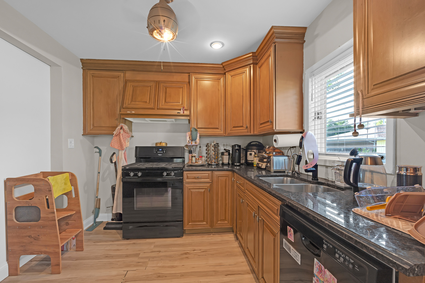 8820 Palisades Road Property Photo 12