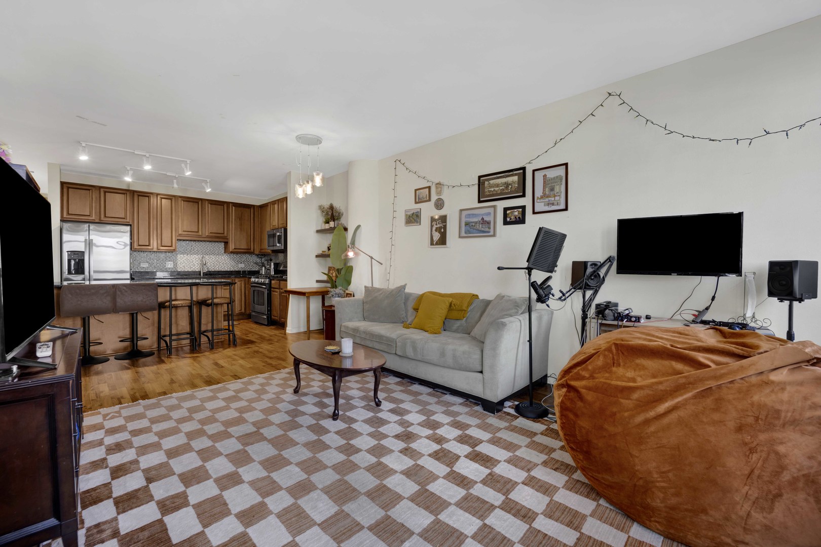 1255 S State Street 1008 Property Photo 8