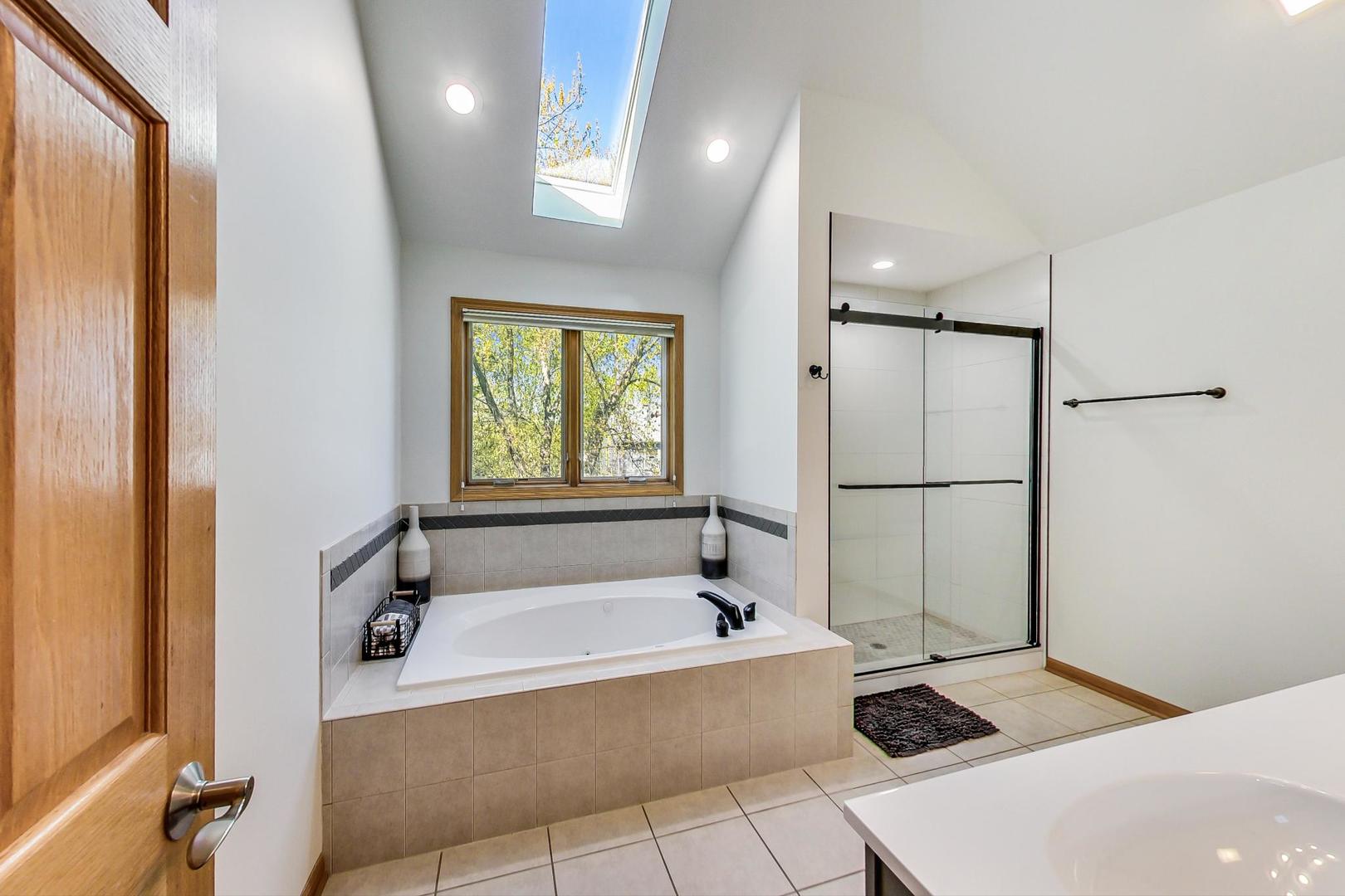 1n226 Ellis Avenue Property Photo 33