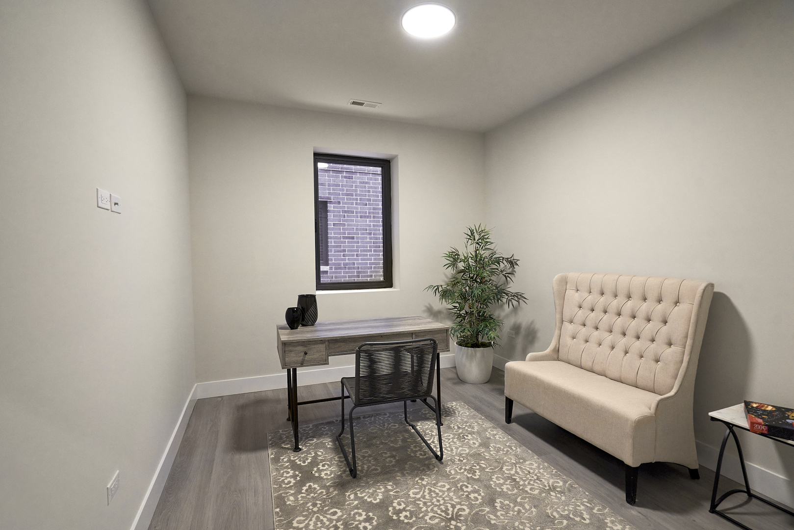 451 E Pershing Avenue 307 Property Photo 8