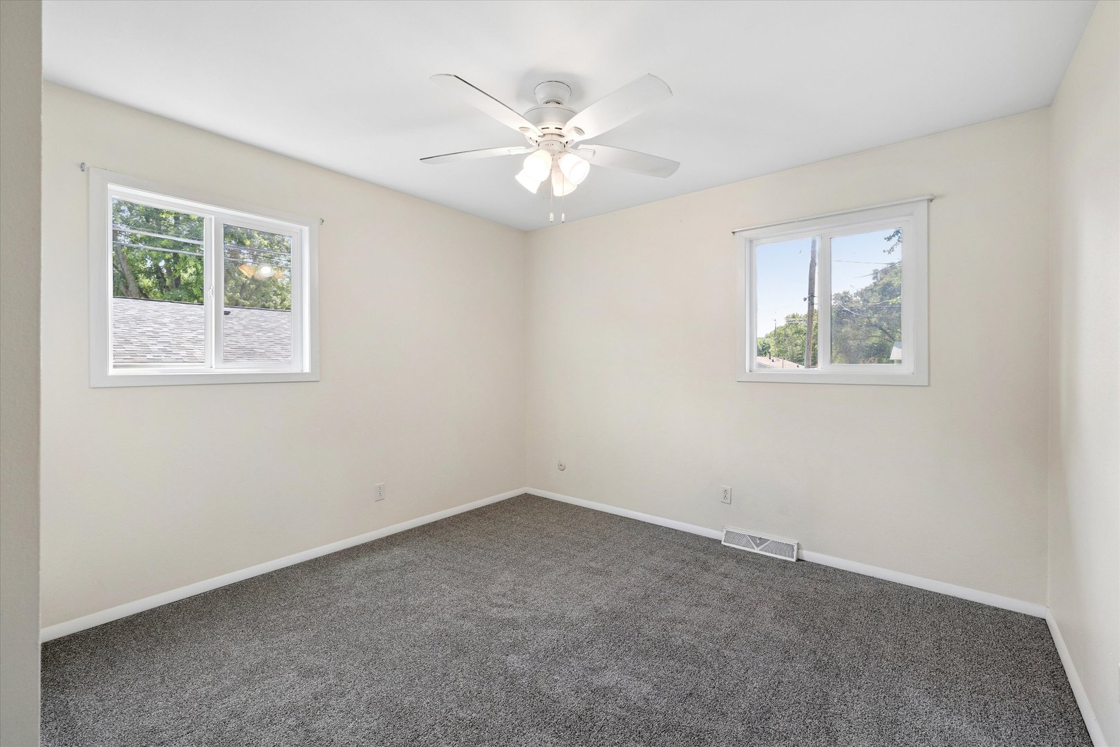 3208 Wakonda Drive Property Photo 8