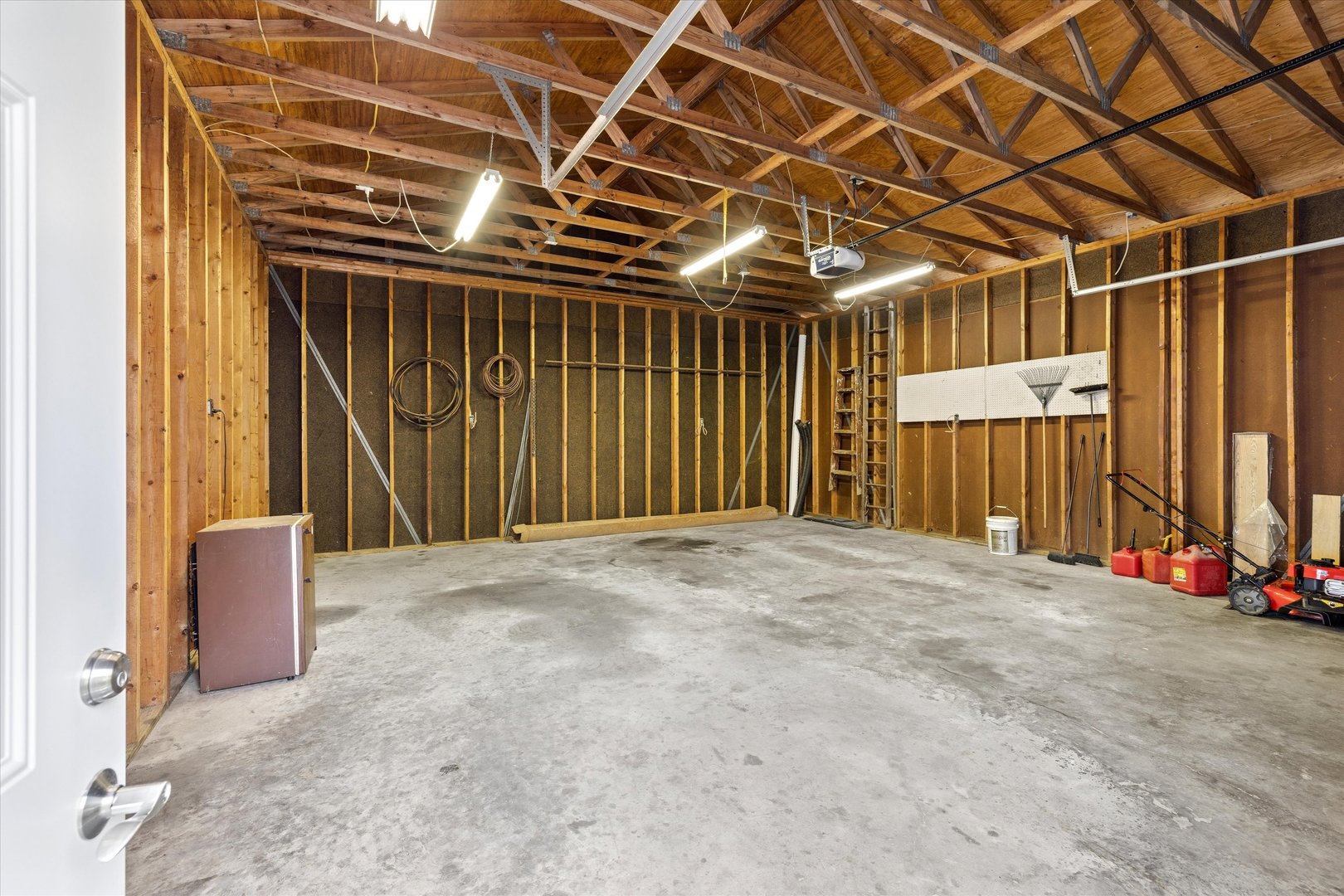 3208 Wakonda Drive Property Photo 19