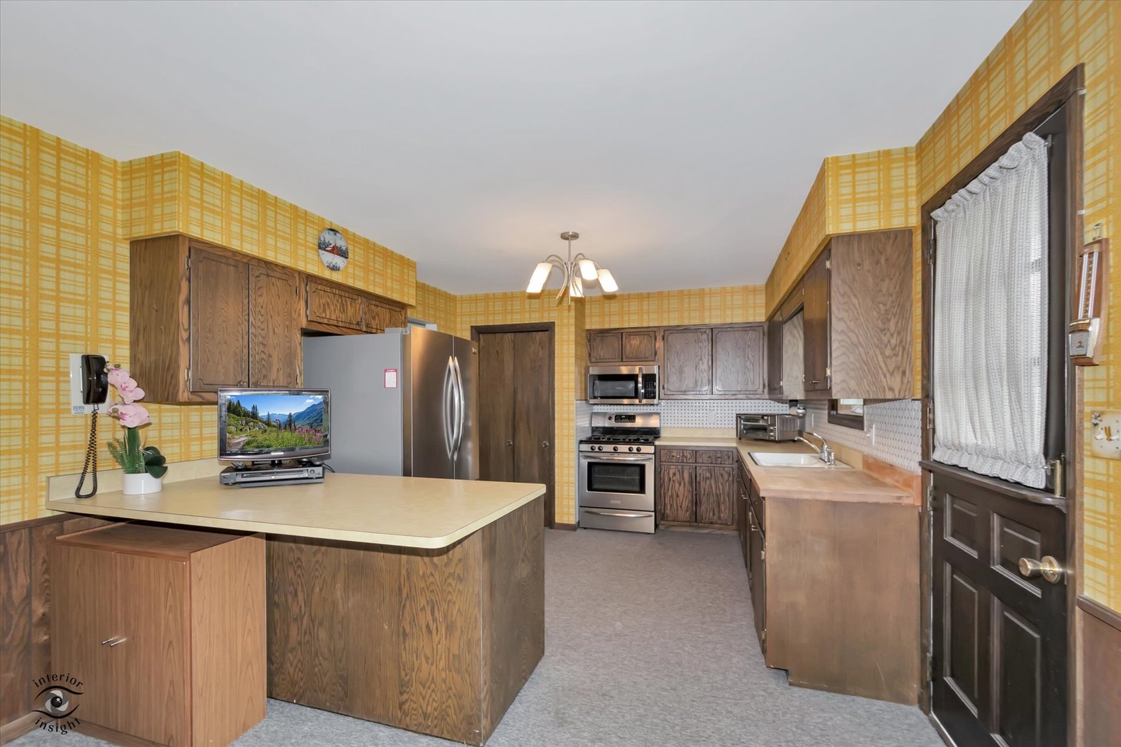 713 Oak Park Avenue Property Photo 8