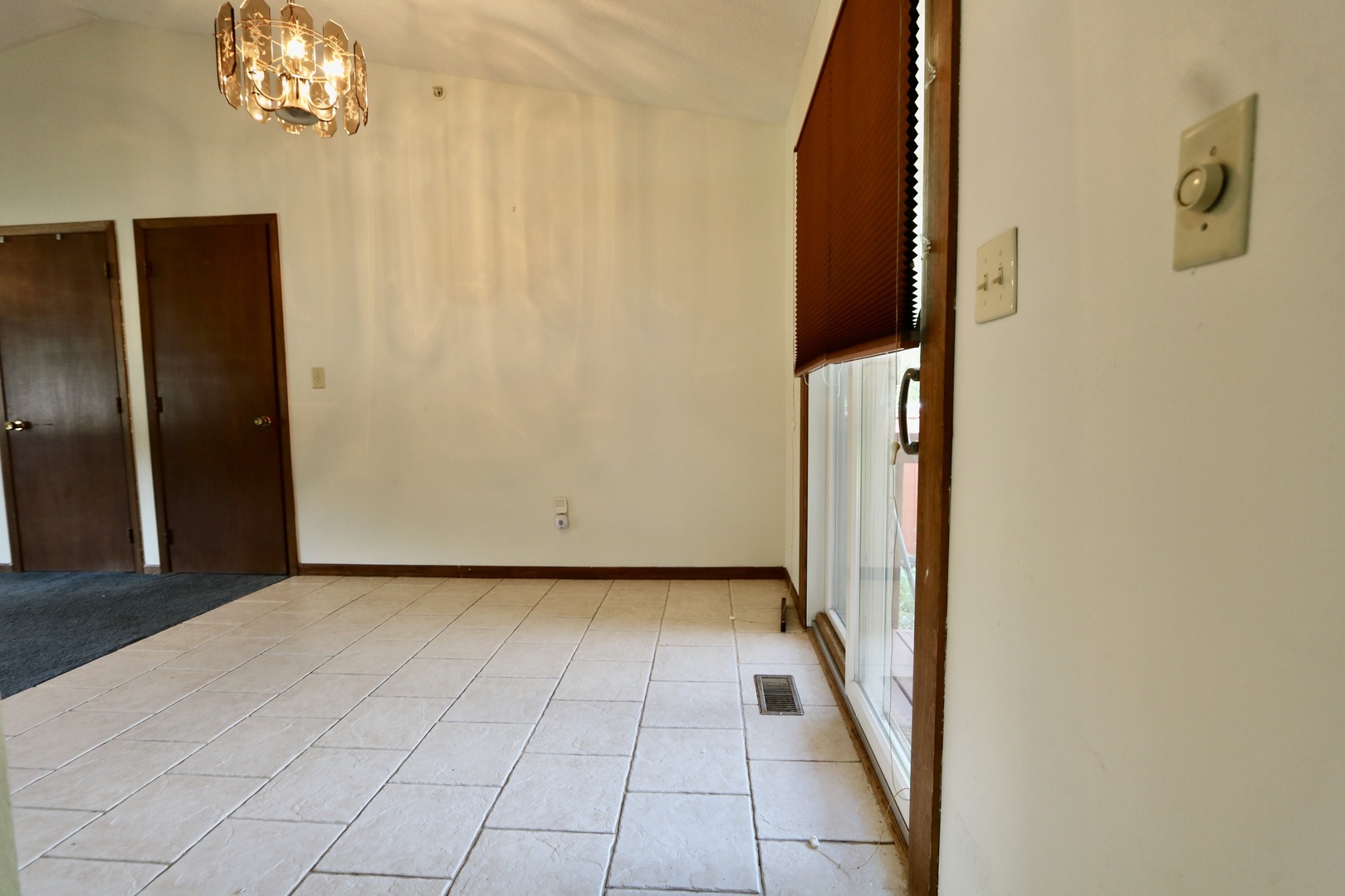 6300 Weathervane Lane Property Photo 7