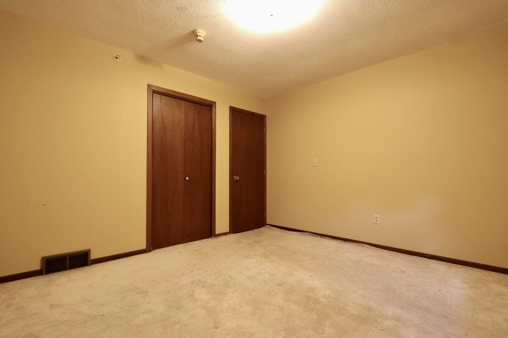 6300 Weathervane Lane Property Photo 13