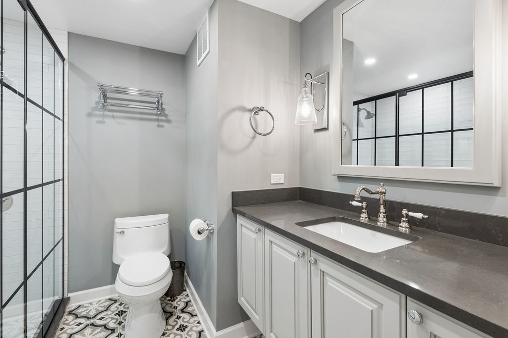 505 N Lake Shore Drive 6801 Property Photo 17