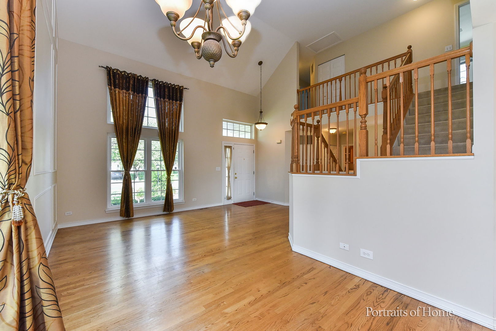 1302 Dunbarton Drive Property Photo 4