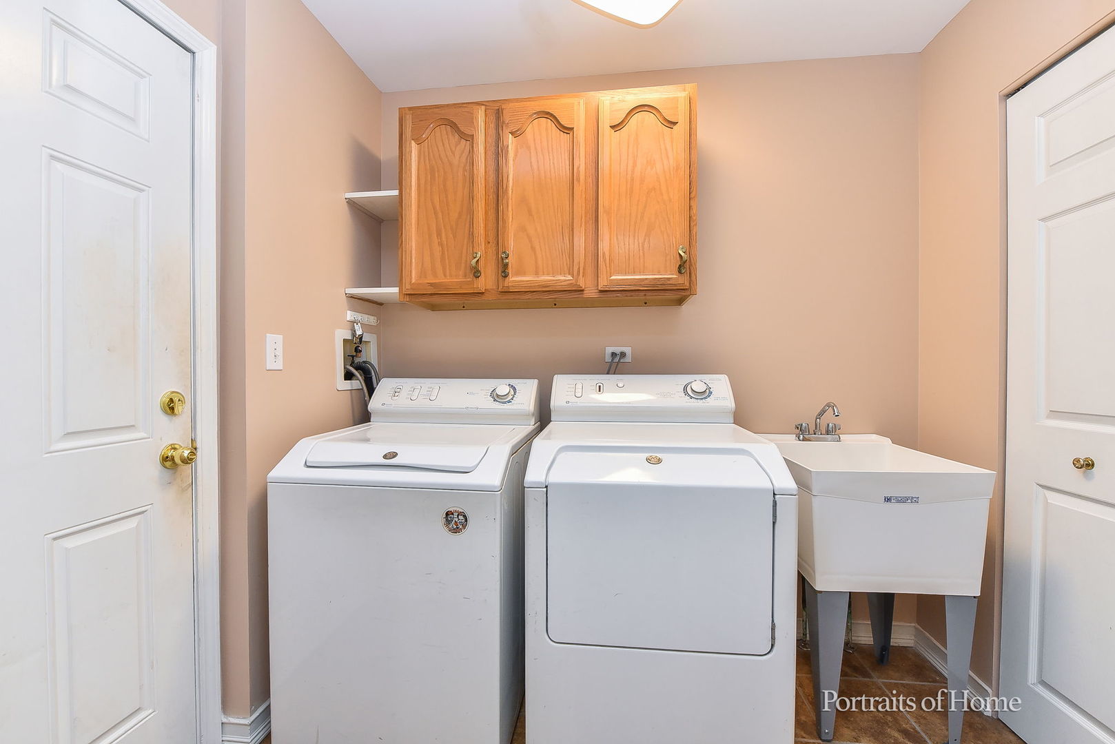 1302 Dunbarton Drive Property Photo 13