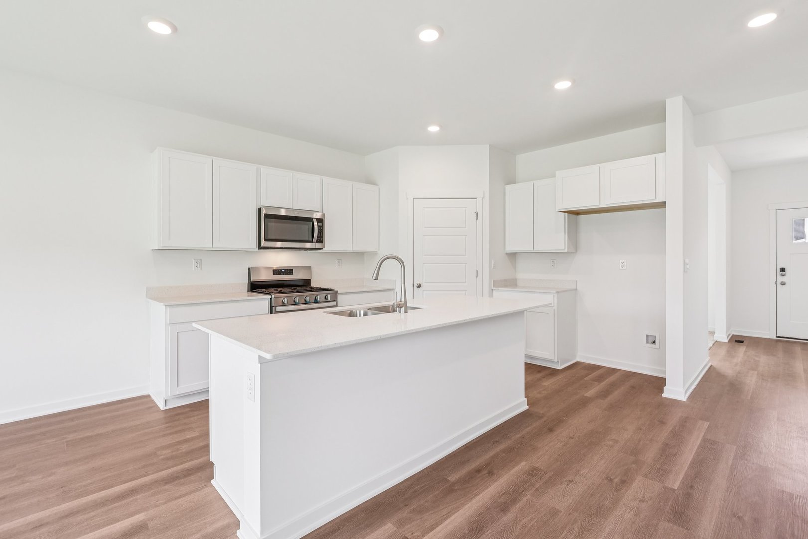 13522 S Coronado Circle Property Photo 6