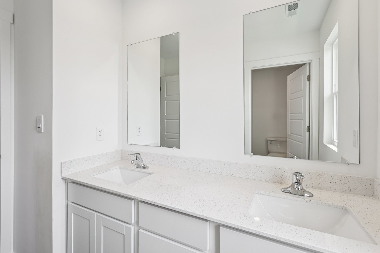 13522 S Coronado Circle Property Photo 17