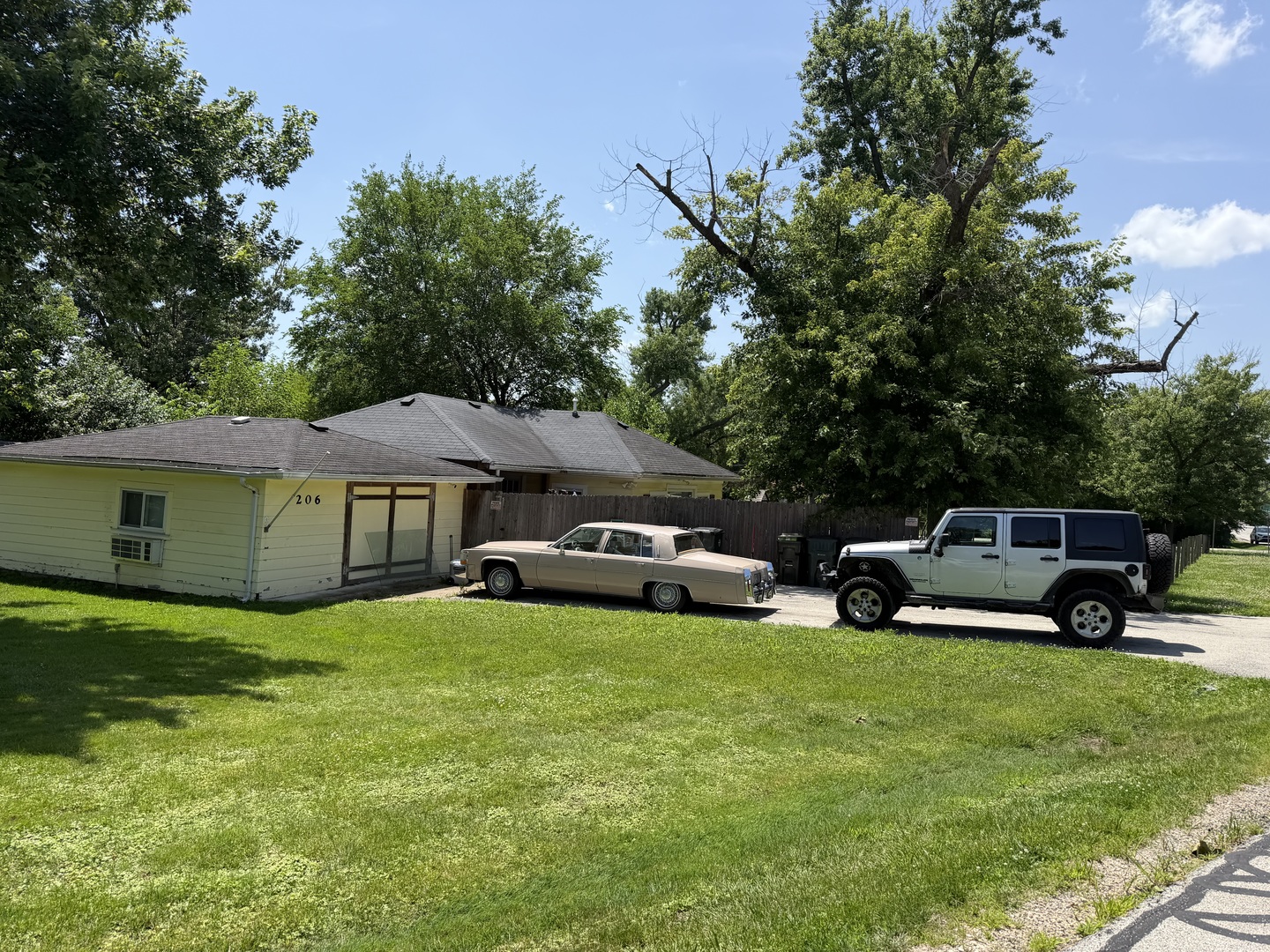 206 N Valley View Drive Property Photo 1