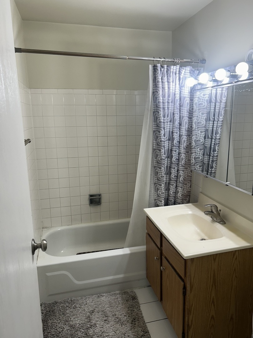 330 Shorewood Drive 3b Property Photo 7