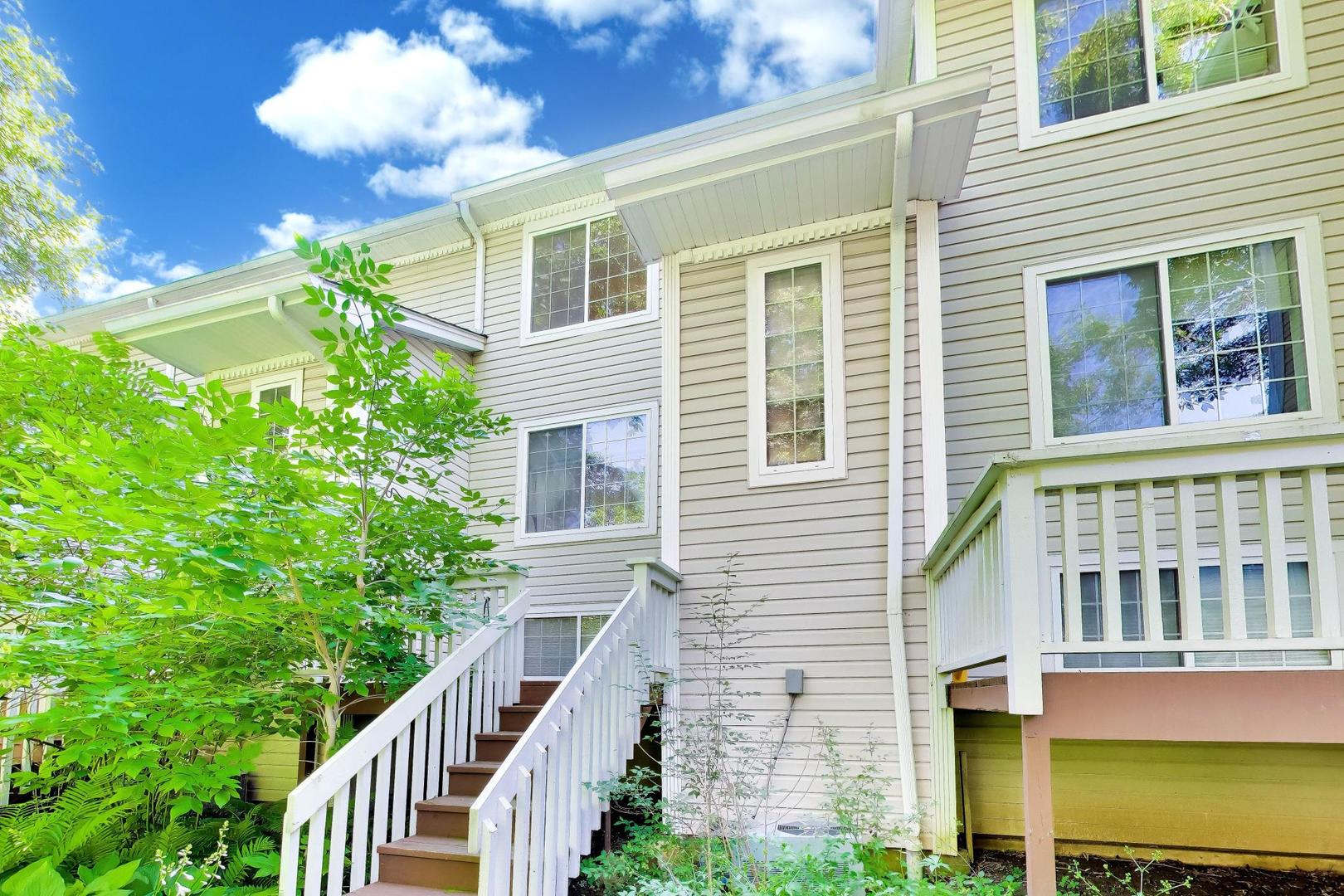261 W Whispering Oaks Lane 30-5 Property Photo 1