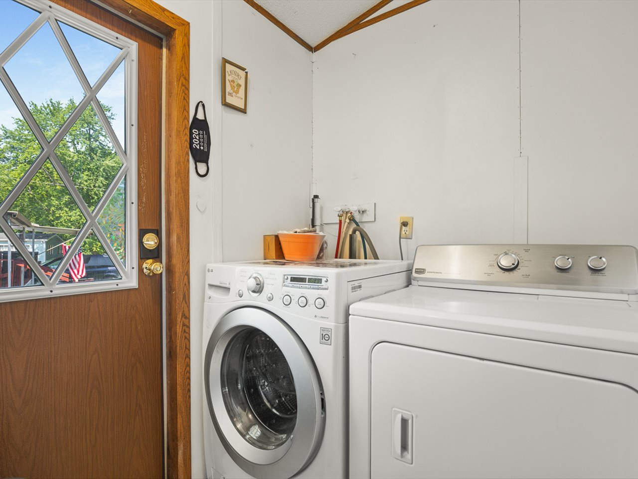 206 Viola Drive Property Photo 8