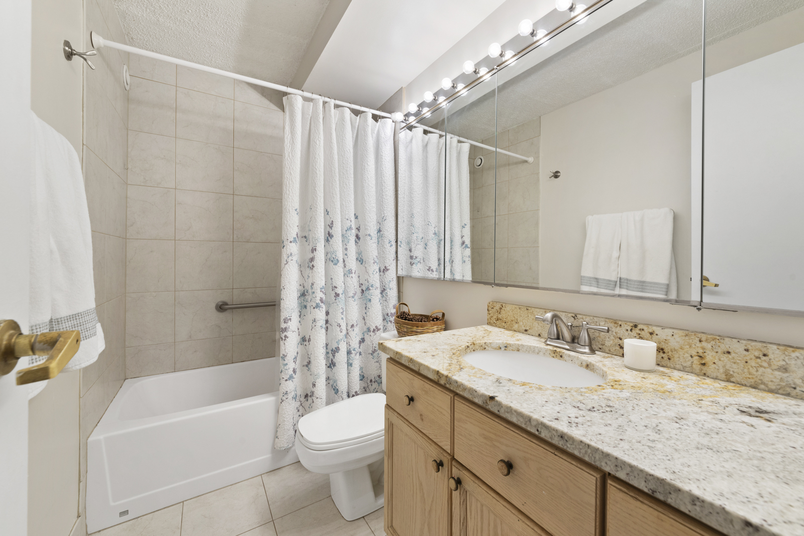 195 N Harbor Drive 3604 Property Photo 12