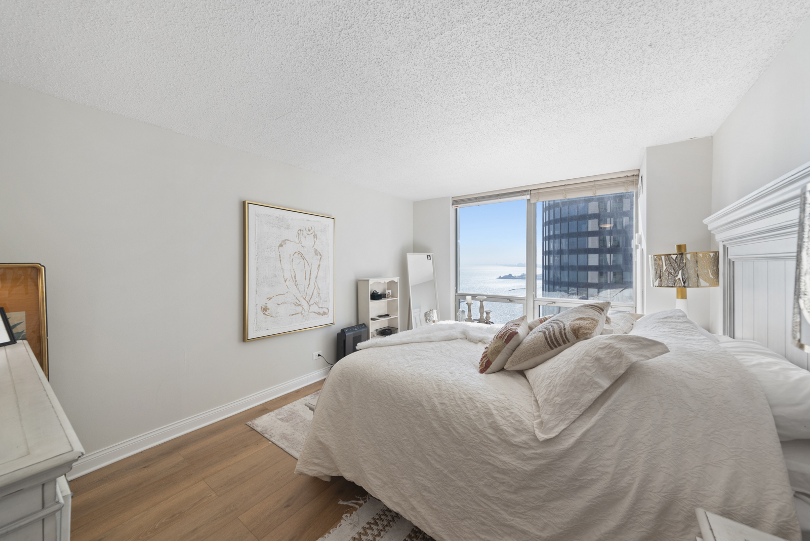 195 N Harbor Drive 3604 Property Photo 13