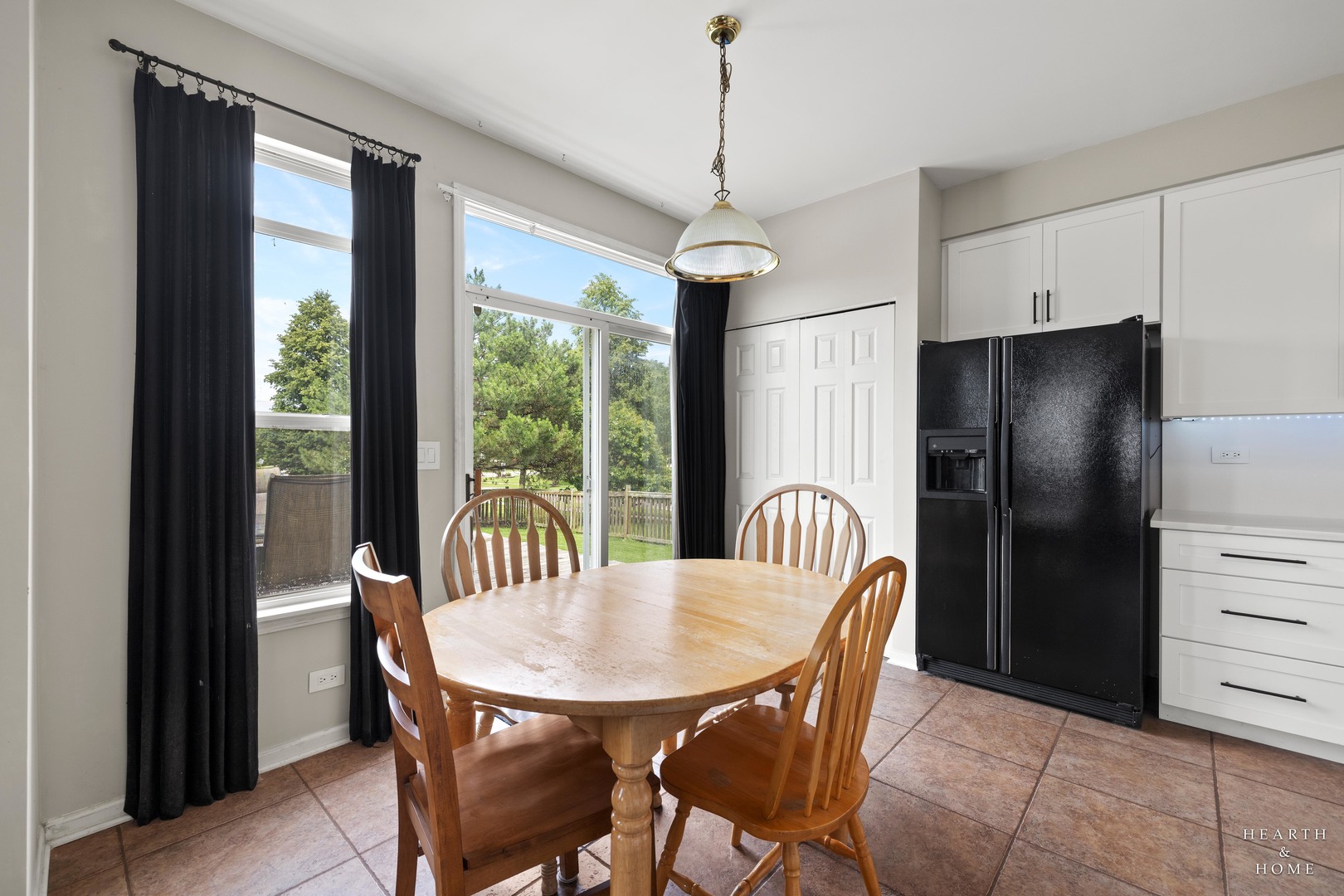 521 Winslow Way Property Photo 19