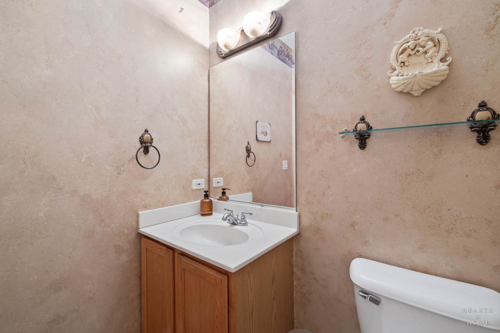 521 Winslow Way Property Photo 27