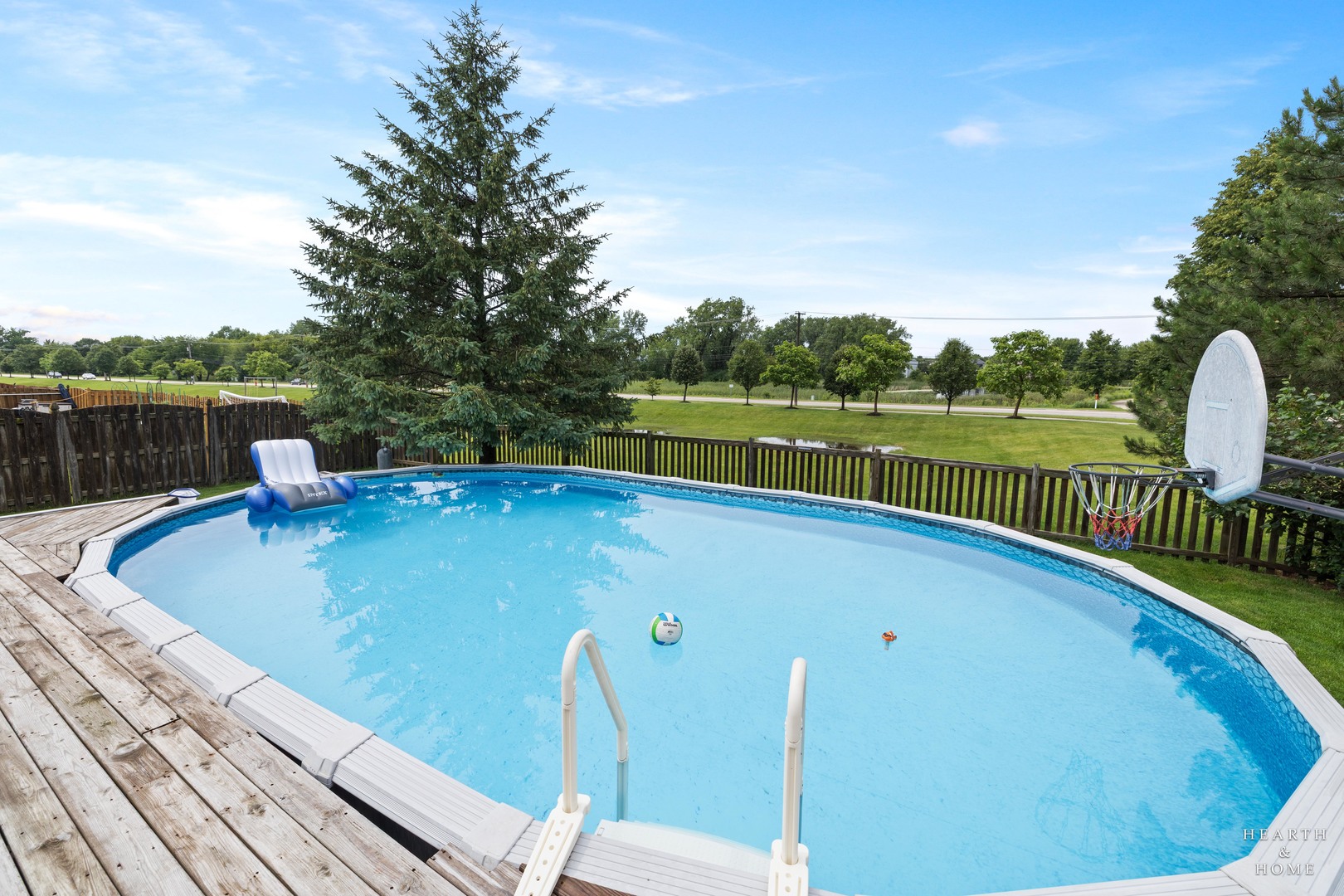 521 Winslow Way Property Photo 43